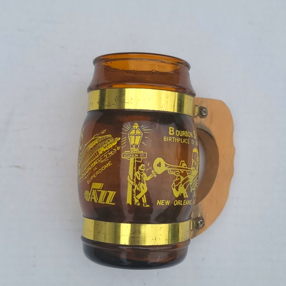 NEW ORLEANS BURBON STREET MUG FRENCH QUARTERS